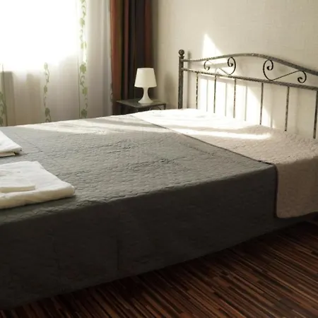 Str Primaverii Cu 2 - Manastur * Cluj-Napoca